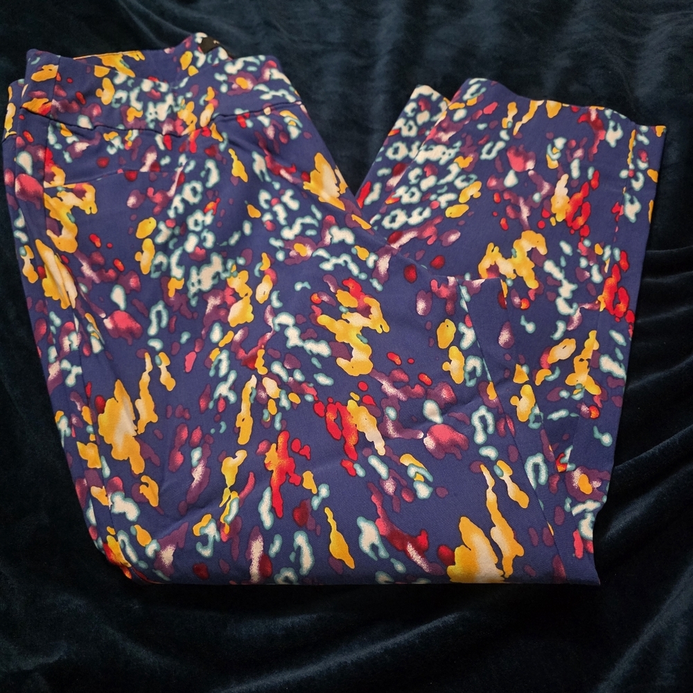 Ashley Stewart Multicolor Abstract Pull On Crop Pants NWOT